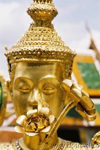 WatPraKeoGoldeneFigur